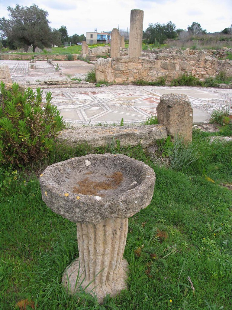 AGIOS TRIAS BASILIKA /  AYIOS TRIAS BASILICA