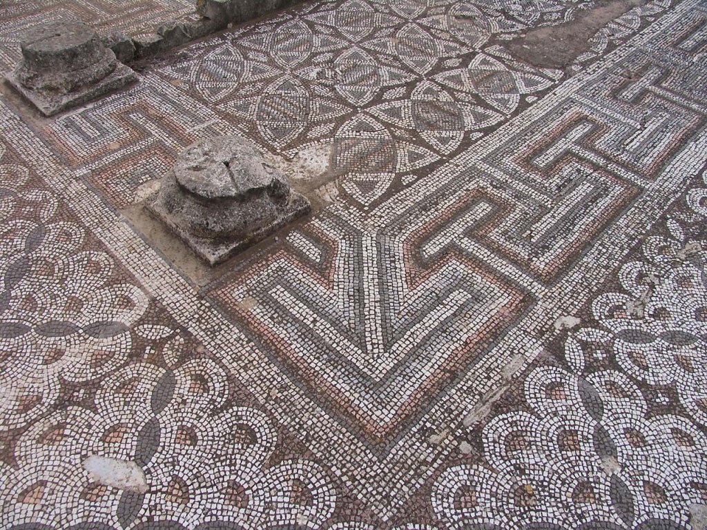 AGIOS TRIAS BASILIKA /  AYIOS TRIAS BASILICA