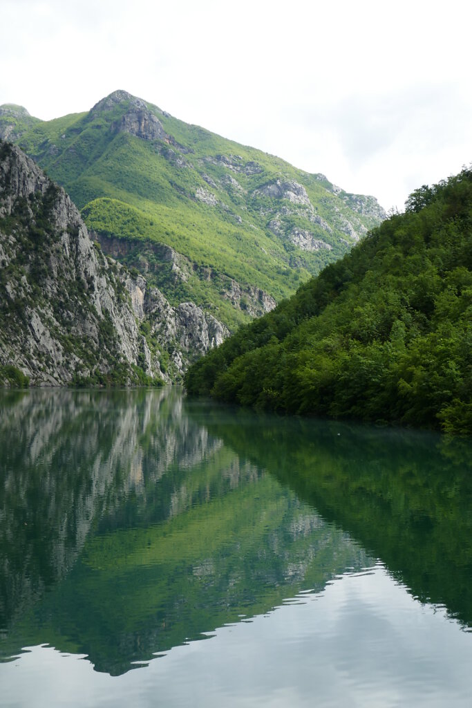 Komani See / Komani Lake