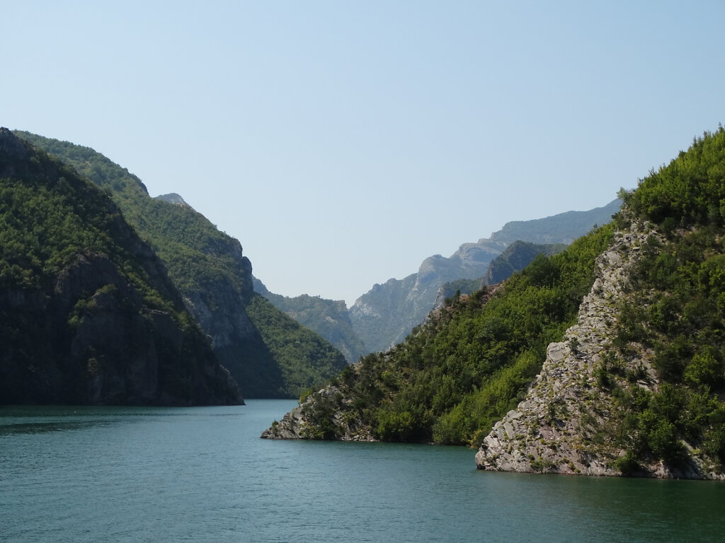 Komani See / Komani Lake