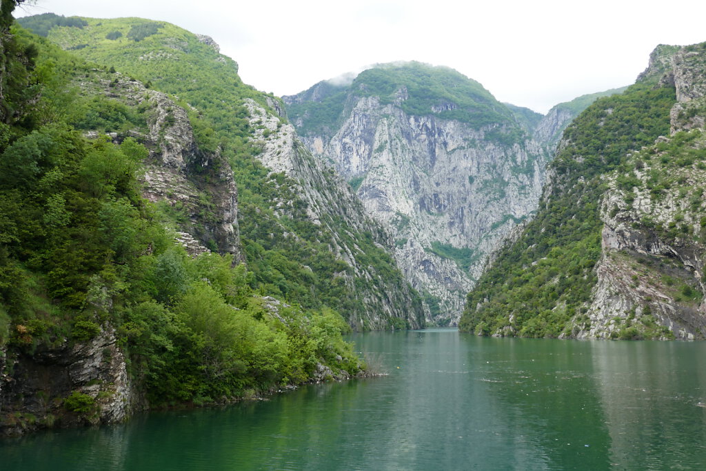 Komani See / Komani Lake